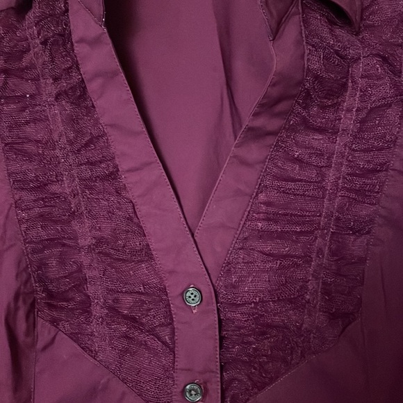 Express button down! - Picture 3 of 4